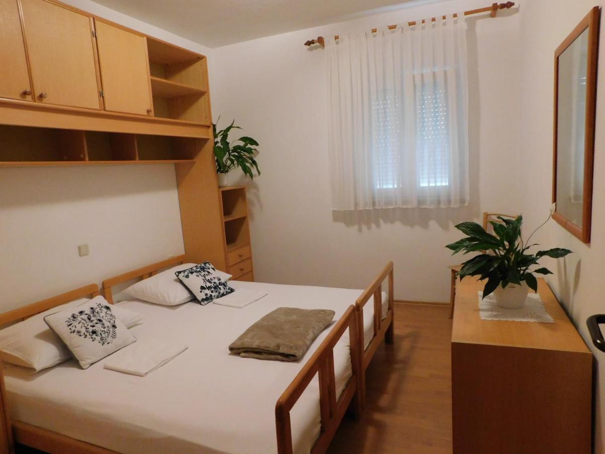 Apartmani Salus Pag Town Exteriér fotografie