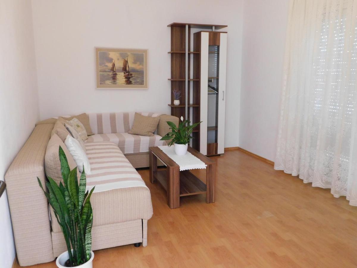 Apartmani Salus Pag Town Exteriér fotografie