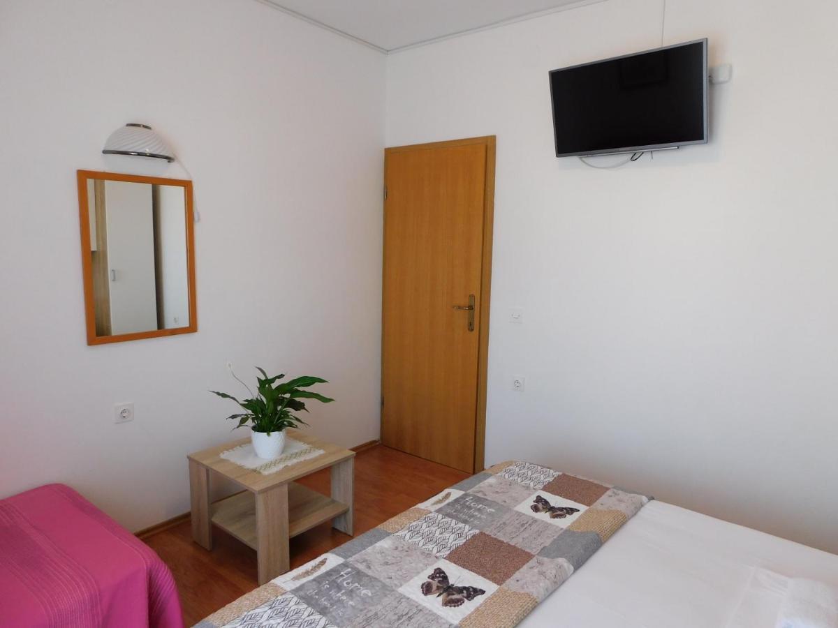 Apartmani Salus Pag Town Exteriér fotografie