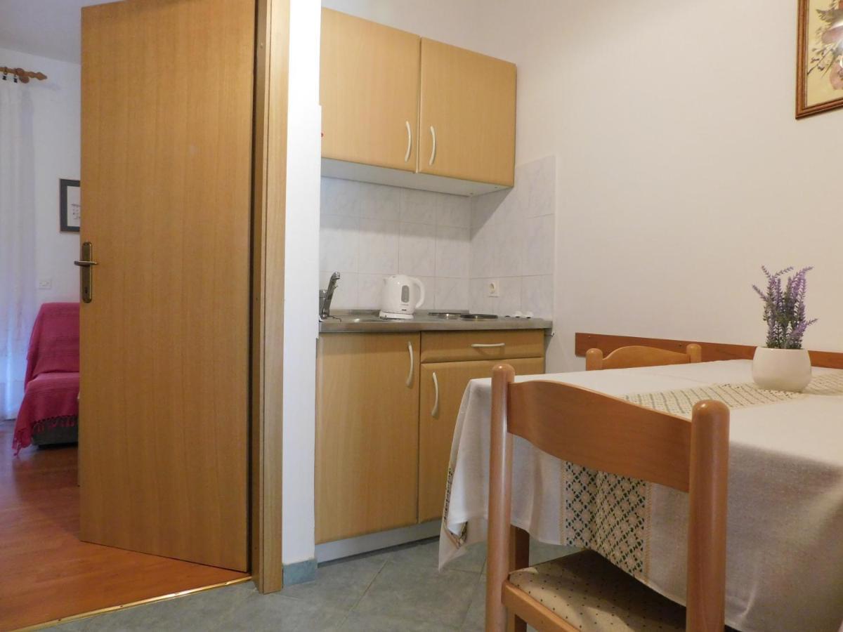 Apartmani Salus Pag Town Exteriér fotografie