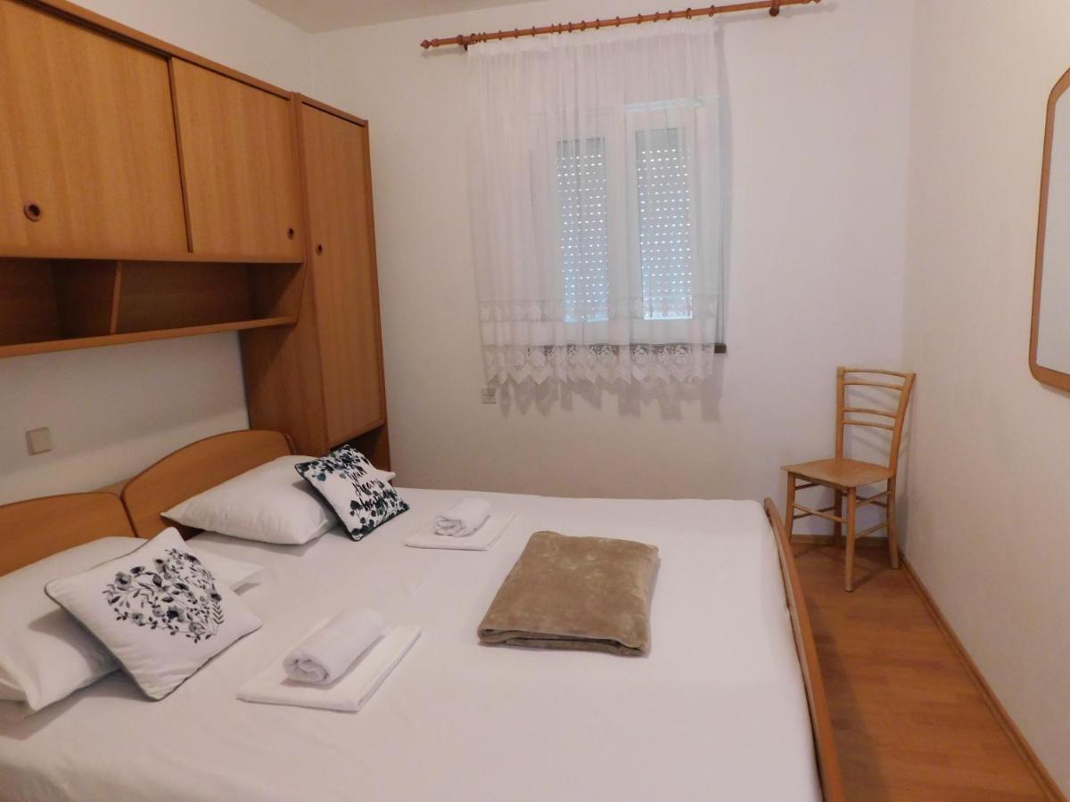 Apartmani Salus Pag Town Exteriér fotografie