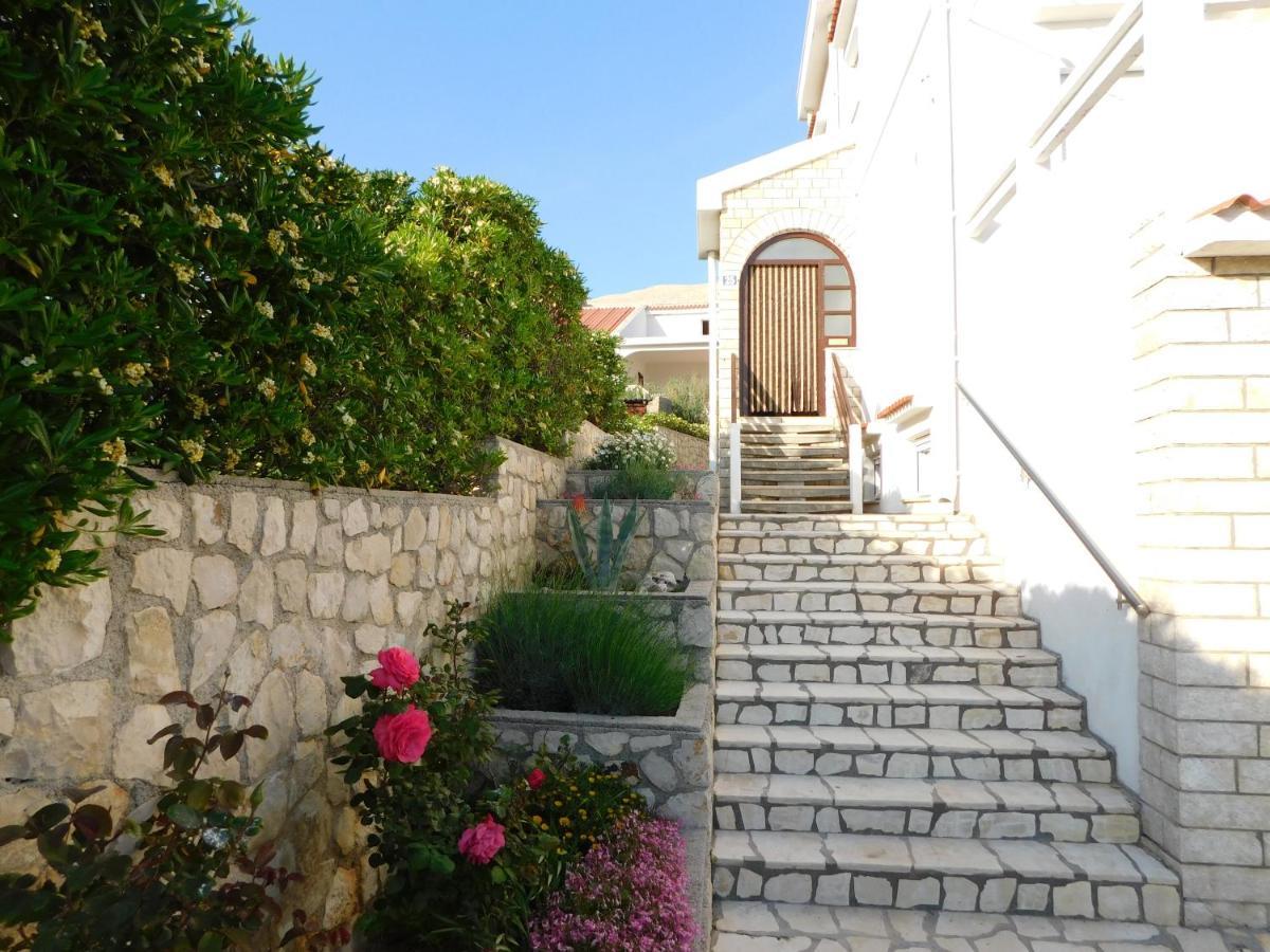 Apartmani Salus Pag Town Exteriér fotografie